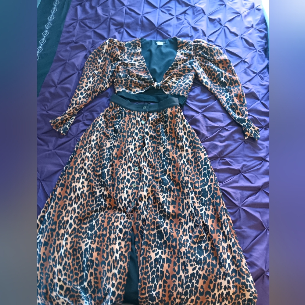 PUG leopard set